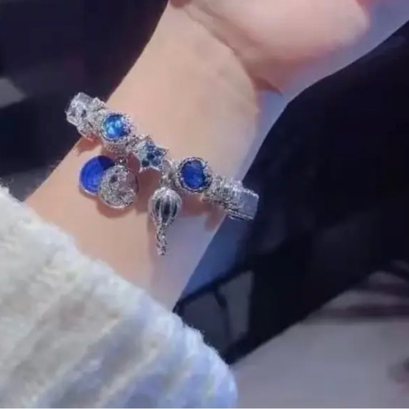 New Fine Crystal Silver Plated Tassel, Charms, Beads Bracelet - Picture 4 of 7